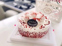 -红宝石·鲜奶小方·海派西点房(南丹店)