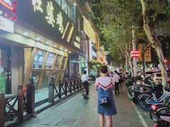 -巴厘龙虾·榜首油焖大虾(旗舰店·万松园)
