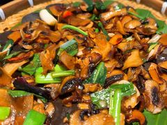 -云海肴·汽锅鸡·云南菜(天山百盛优客店)