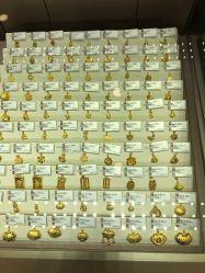 -六福珠寶(苏州人民商场店)