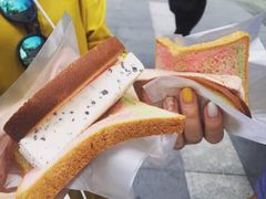 -詹爷爷乌节路街头冰淇淋