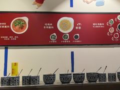 -尚尚仙·酸汤猪手·猪肚鸡火锅(华联万柳购物中心店)