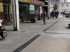 -龙记桂林米粉(财满街店)