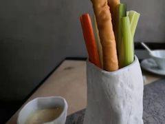 -穹六人间 people 6(岳阳路店)