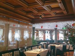 -八府香鸭·啫啫煲(华山路店)