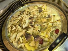 -野菌园·野生菌火锅首创第一家(关兴路总店)