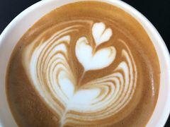 拿铁-JPG coffee(广州体育西店)