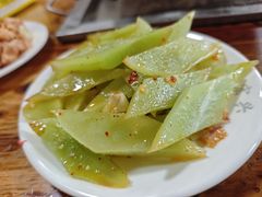 -宏兴烤鱼山庄(宣恩总店)