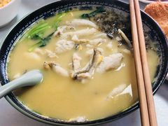 招牌黄鱼面-明呈黄鱼面馆(斜土路店)