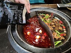 菌汤鸳鸯锅-唇辣号重庆老火锅(亦庄店)