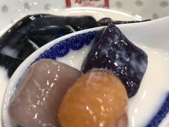 -赵记传承特色牛奶甜品(泉城广场店)