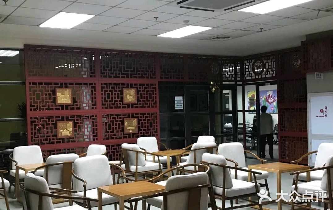 乐成国际学校，让家长乐见其成ヽ(✿￫∀￩)ﾉ