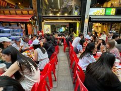 -BHC炸鸡(明洞总店)