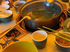 -润园四季椰子鸡火锅(卓越INTOWN店)