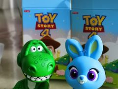 -泡泡玛特POPMART(上海环球港店)