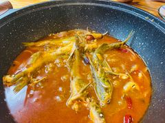 黄辣丁鲜鱼锅-小小河边鱼(天润城店)