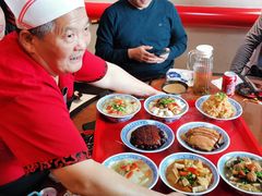 -蓝田九大碗民俗食府(蓝田店)