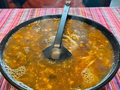 -香巴拉云南餐厅(华莱坞店)