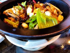 -云海肴·汽锅鸡·云南菜(天山百盛优客店)