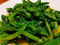 蒜泥油麦菜-吉香碳烤生蚝(仙霞路店)