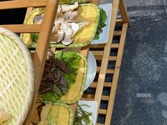 -有一锅·野生菌黑山羊腊排骨火锅(古城北门店)