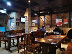 大堂-新疆烧烤王(广灵店)