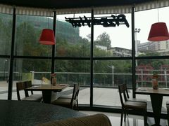 露天位-必胜客(WOW梧州旺城店)