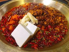 -沸炉重庆老火锅(军事博物馆店)