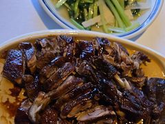 -八府香鸭·啫啫煲(华山路店)