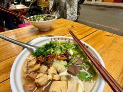 -文山荷鲜居(翠湖店)