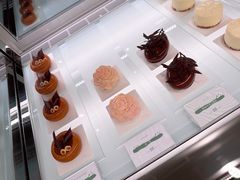 -潮一不贰·法式甜品·生日蛋糕·西式简餐(外滩店)