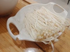 金针菇-为什么牛潮汕牛肉火锅(万胜广场店)