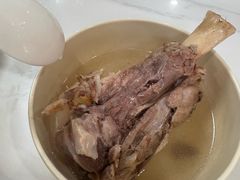 肉骨头-周震馄饨
