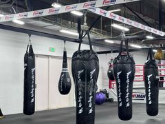 -FIGHTMAN格斗俱乐部(长宁临空店)