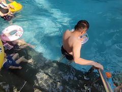 -望儿山温泉水乐园