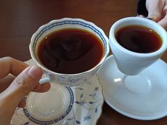 -Café Monson