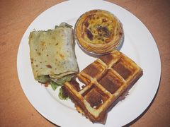 【早餐】华夫饼+煎饼果子-杭州钱江新城万怡酒店-西餐厅