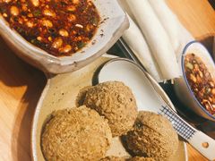 -野山舂·贵州现舂酸汤火锅(鸿通城店)