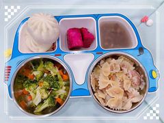 -黄浦乐烁龙鱼宝贝托育园(海潮路校区)