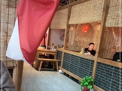 -半步颠小酒馆(繁花中心)
