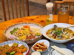 -花溪雨·森林餐厅(石基店)