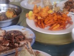 -华龙特色大骨鸡农家菜馆