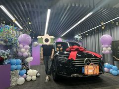 -上海星瀚奔驰4S店(红柳路店)