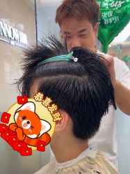 -首脑美发沙龙