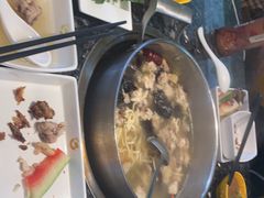 -一席地·本地鸡窝·杭帮鸡火锅(萧山银隆百货店)