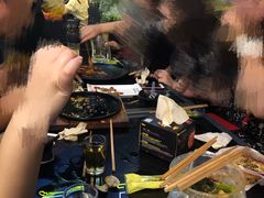 -何师烧烤·香辣蟹·川菜·30年老品牌(太古里旗舰店)