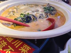 -川流不息·地道川菜·小龙虾(新松江路店)