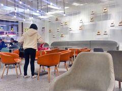 大堂-奈雪的茶(市百一店)