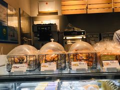 面包甜点陈列柜-喜茶(上海兴业太古汇店)