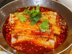 -嫩芽 ·地道重庆菜(十八梯露台夜景店)